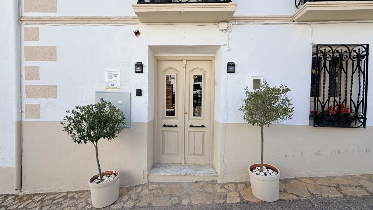 5 bedroom Townhouse for sale in Moclin - € 180,000 (Ref: 9954549)