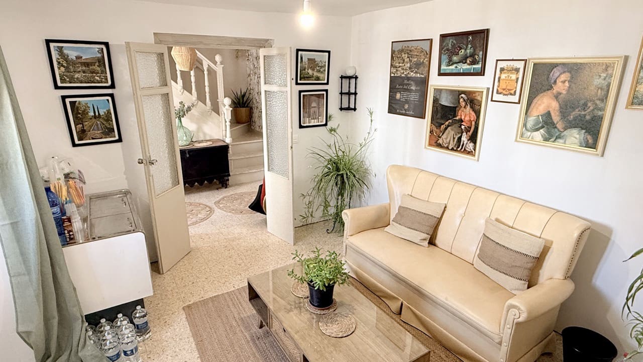 5 bedroom Townhouse for sale in Moclin - € 180,000 (Ref: 9954549)