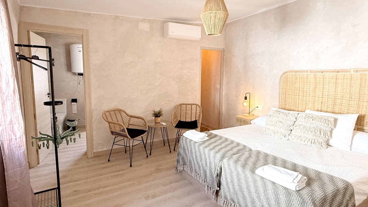 5 bedroom Townhouse for sale in Moclin - € 180,000 (Ref: 9954549)
