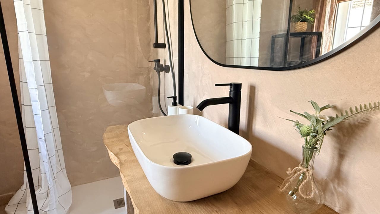 5 bedroom Townhouse for sale in Moclin - € 180,000 (Ref: 9954549)