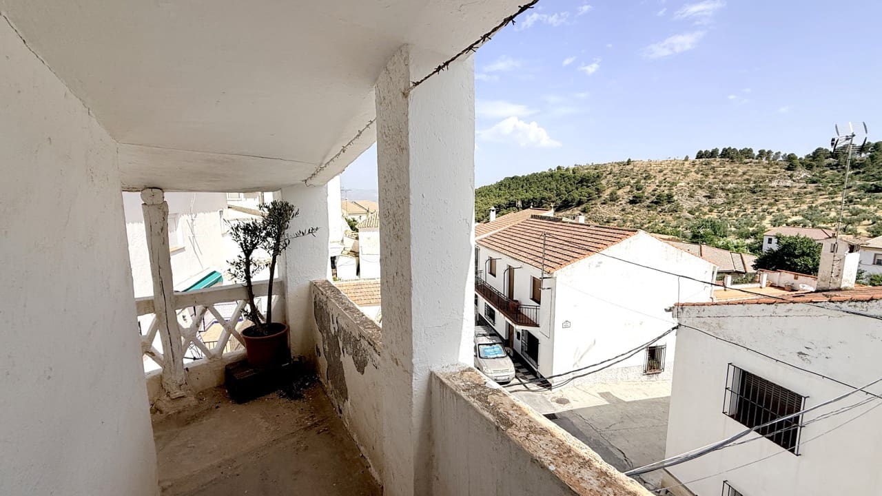 5 bedroom Townhouse for sale in Moclin - € 180,000 (Ref: 9954549)