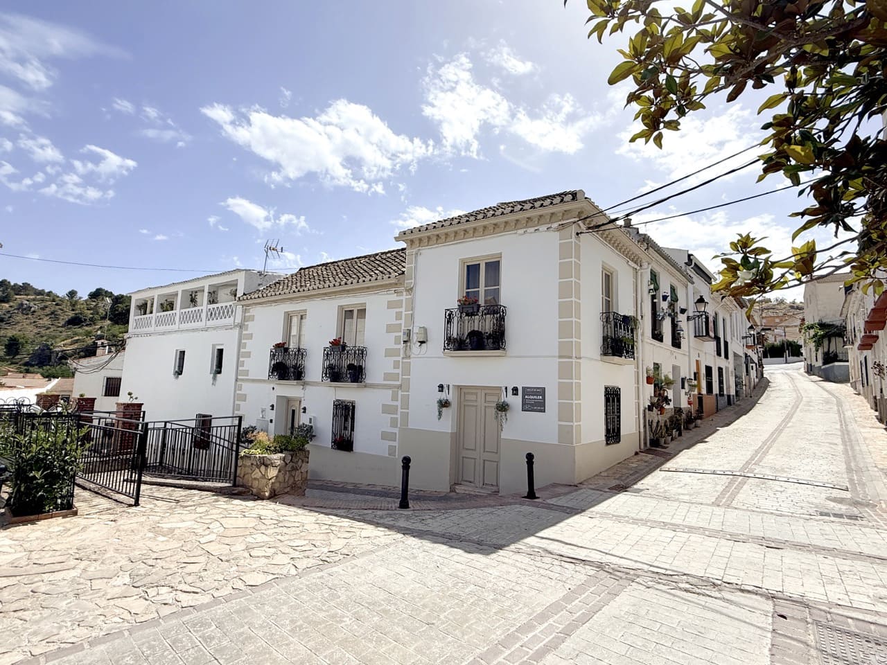 5 bedroom Townhouse for sale in Moclin - € 180,000 (Ref: 9954549)
