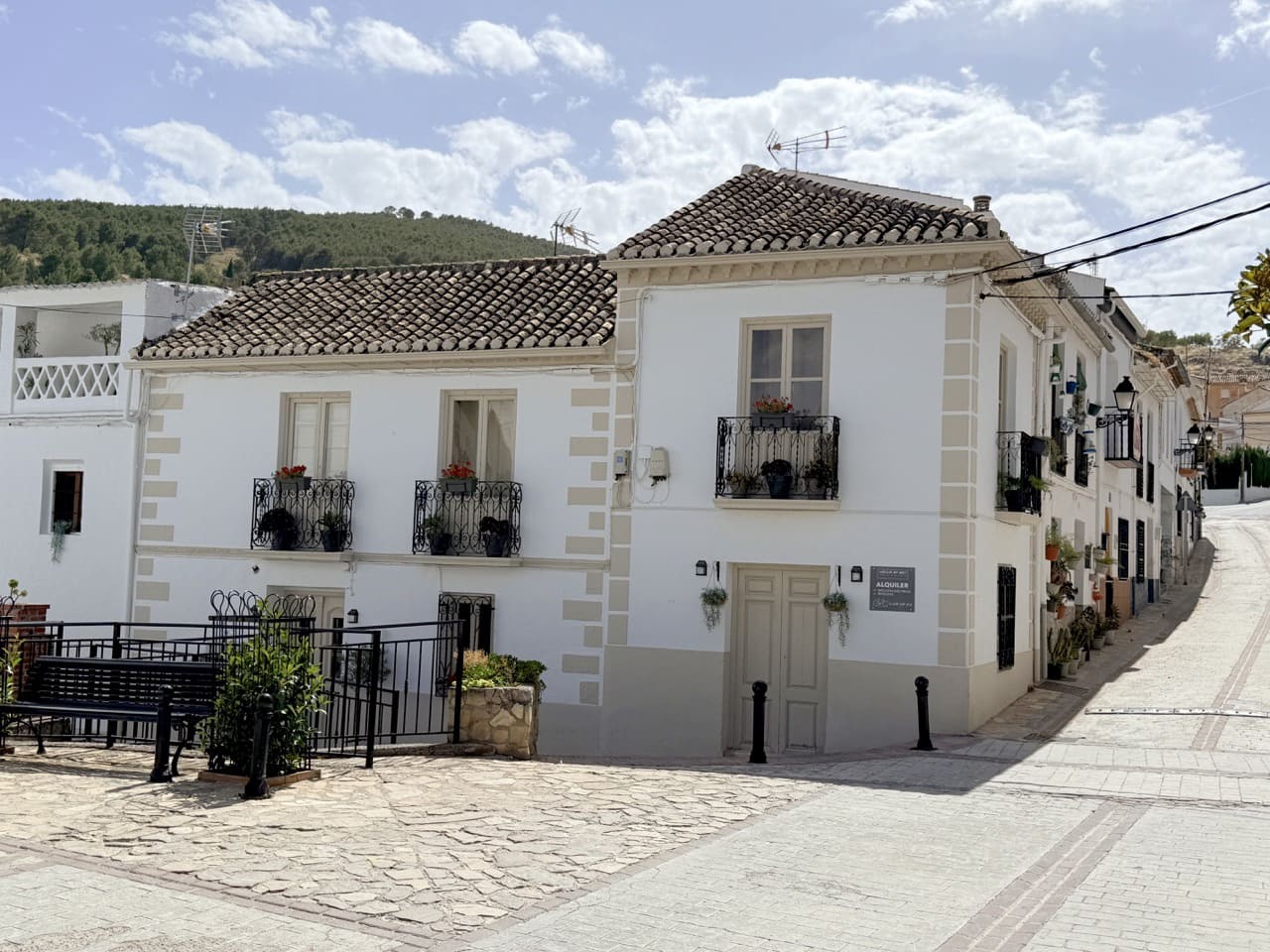 5 bedroom Townhouse for sale in Moclin - € 180,000 (Ref: 9954549)