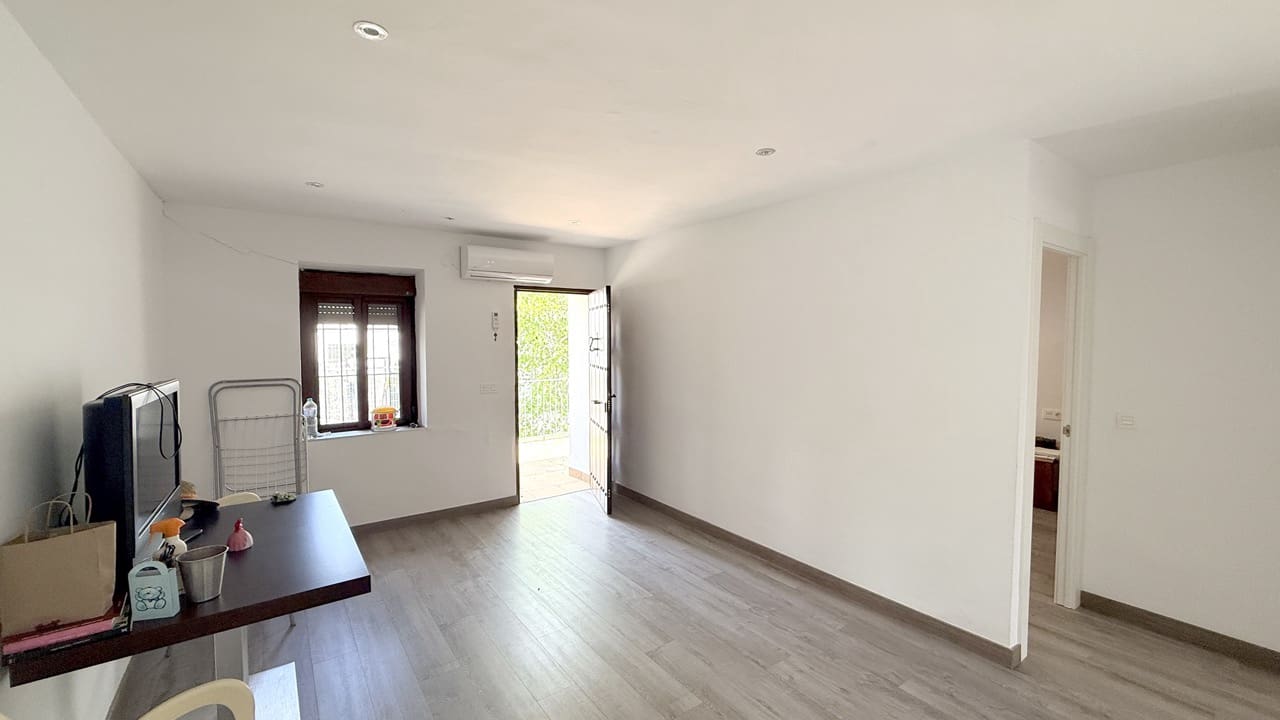 6 soverom Kommersiell til salgs i Montefrio med svømmebasseng garasje - € 599 999 (Ref: 9956240)