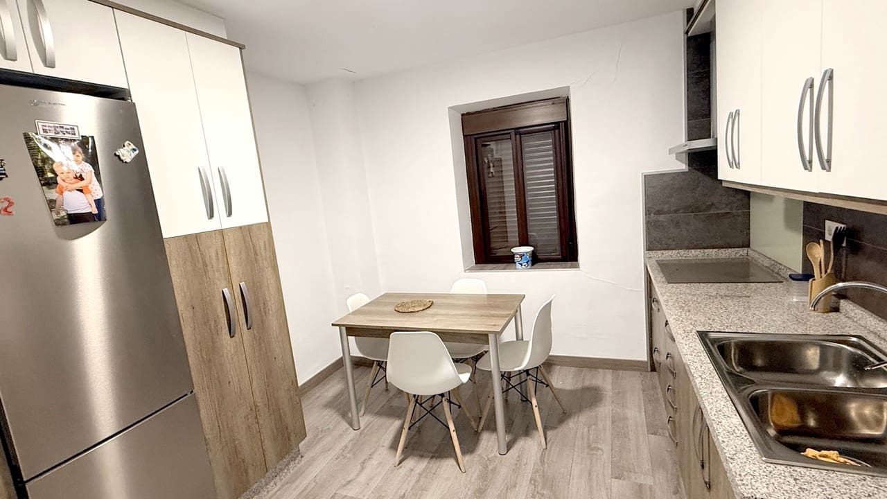 6 soverom Kommersiell til salgs i Montefrio med svømmebasseng garasje - € 599 999 (Ref: 9956240)