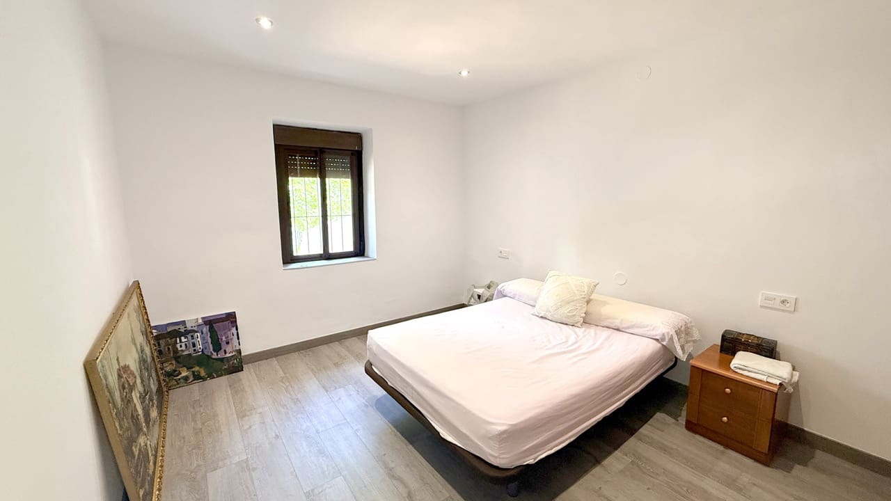6 soverom Kommersiell til salgs i Montefrio med svømmebasseng garasje - € 599 999 (Ref: 9956240)