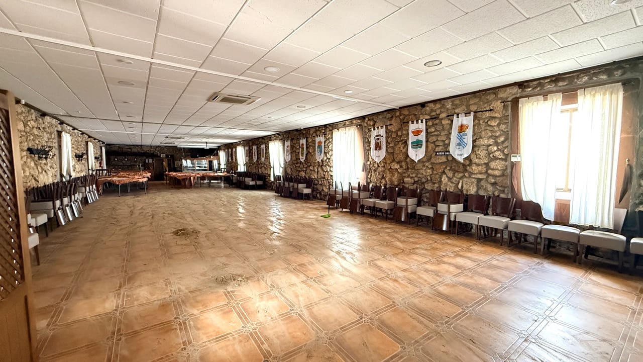 6 soverom Kommersiell til salgs i Montefrio med svømmebasseng garasje - € 599 999 (Ref: 9956240)