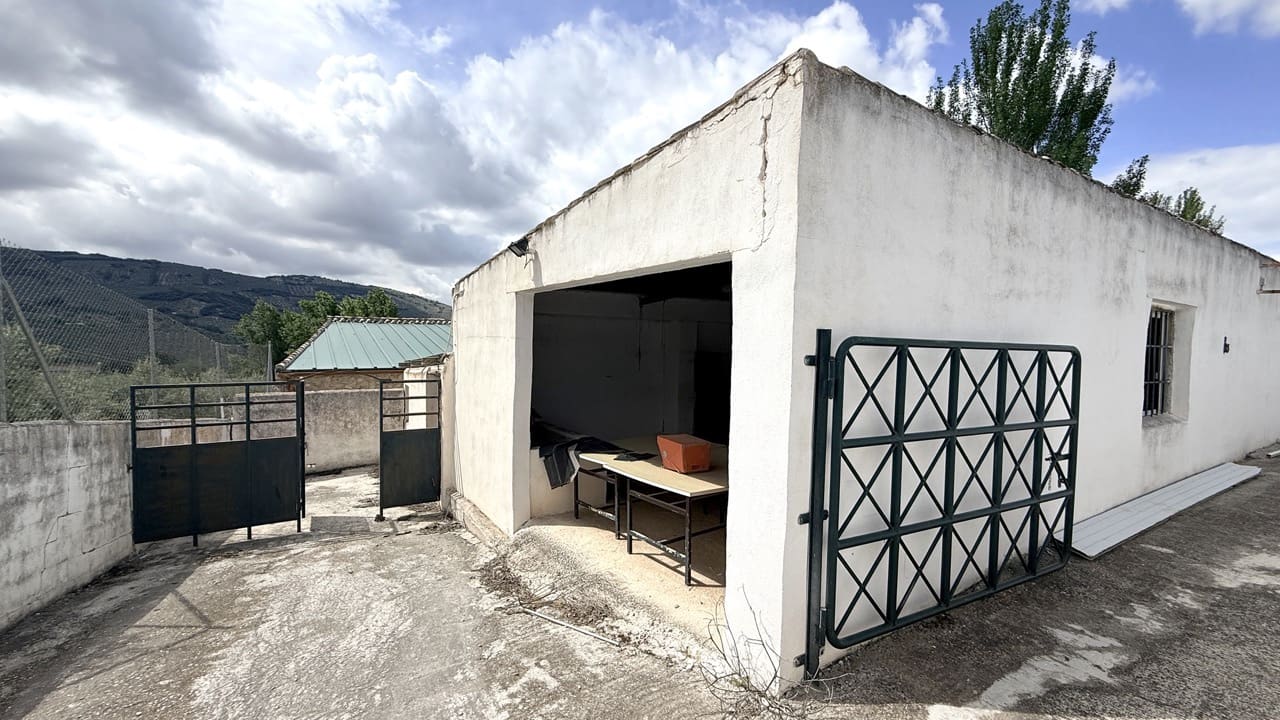 6 soverom Kommersiell til salgs i Montefrio med svømmebasseng garasje - € 599 999 (Ref: 9956240)