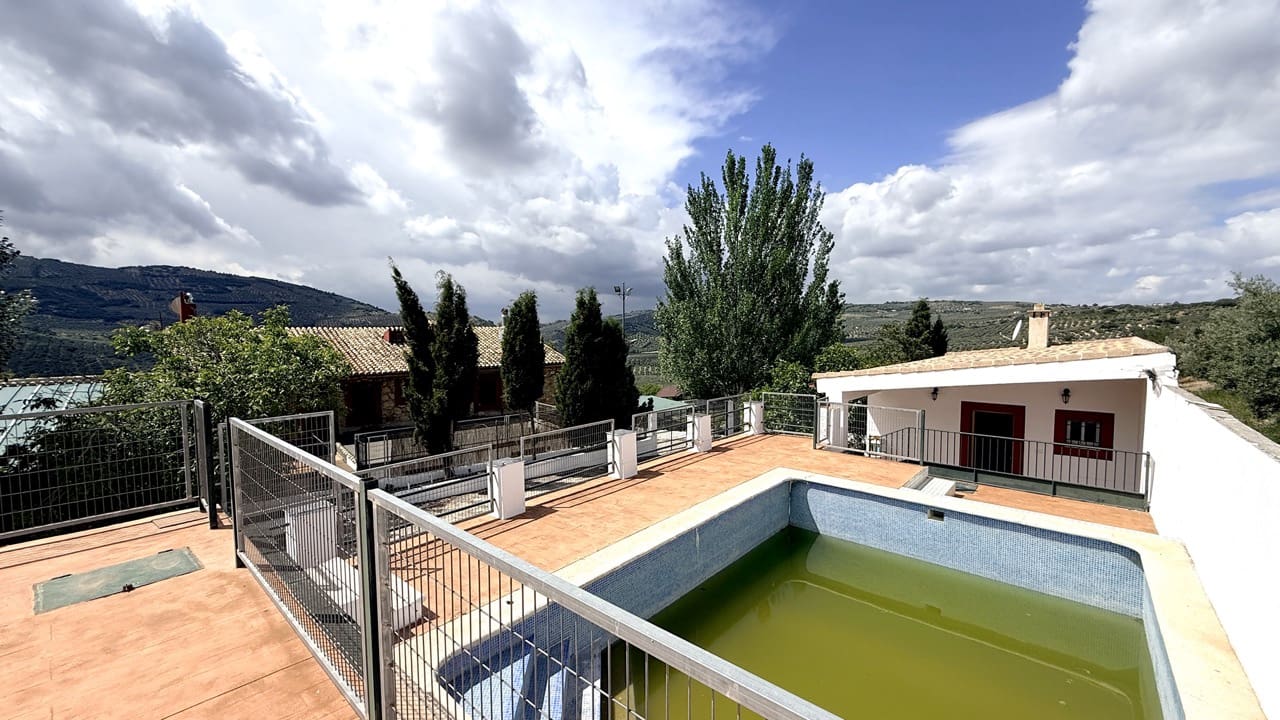 6 soverom Kommersiell til salgs i Montefrio med svømmebasseng garasje - € 599 999 (Ref: 9956240)