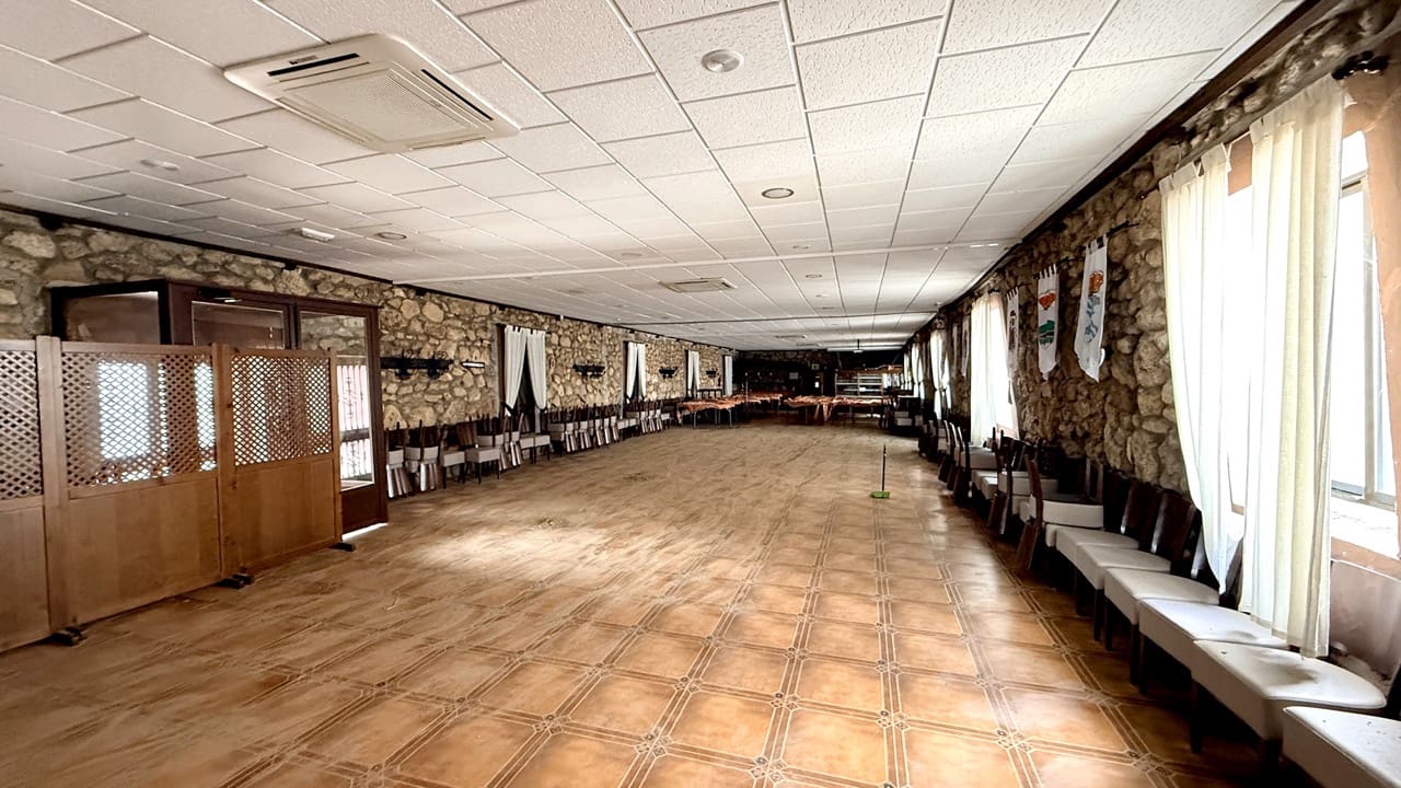 6 soverom Kommersiell til salgs i Montefrio med svømmebasseng garasje - € 599 999 (Ref: 9956240)