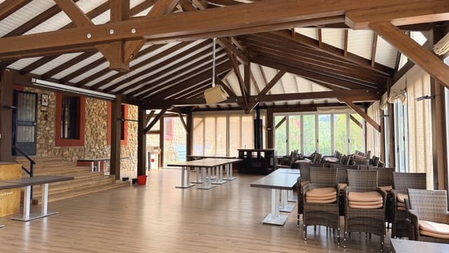 6 soverom Kommersiell til salgs i Montefrío med svømmebasseng garasje - € 599 999 (Ref: 9956240)