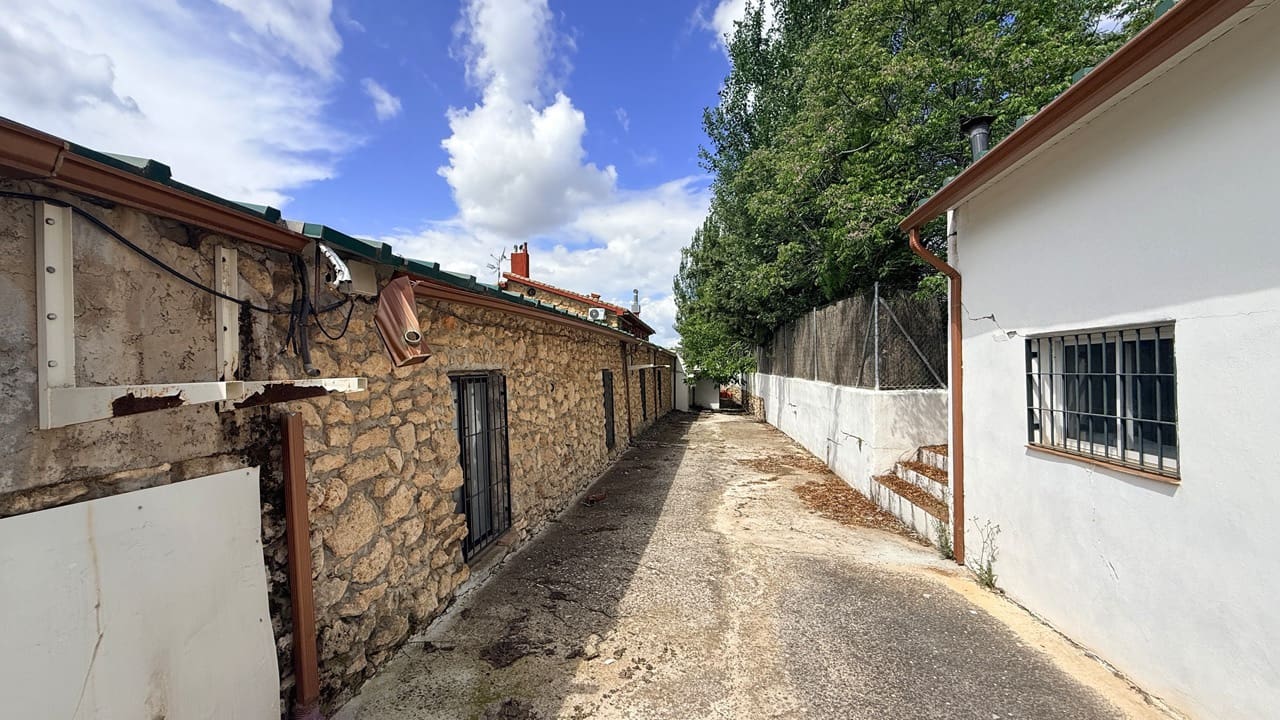 6 soverom Kommersiell til salgs i Montefrio med svømmebasseng garasje - € 599 999 (Ref: 9956240)