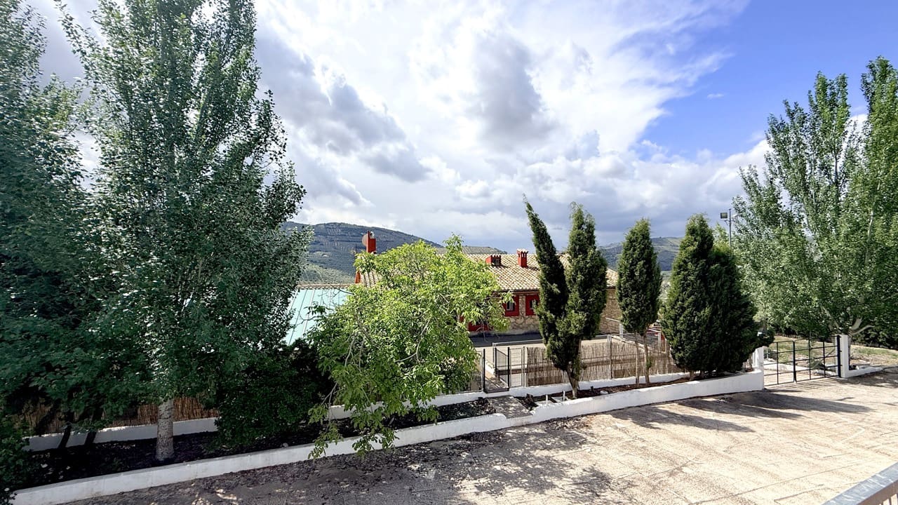 6 soverom Kommersiell til salgs i Montefrio med svømmebasseng garasje - € 599 999 (Ref: 9956240)