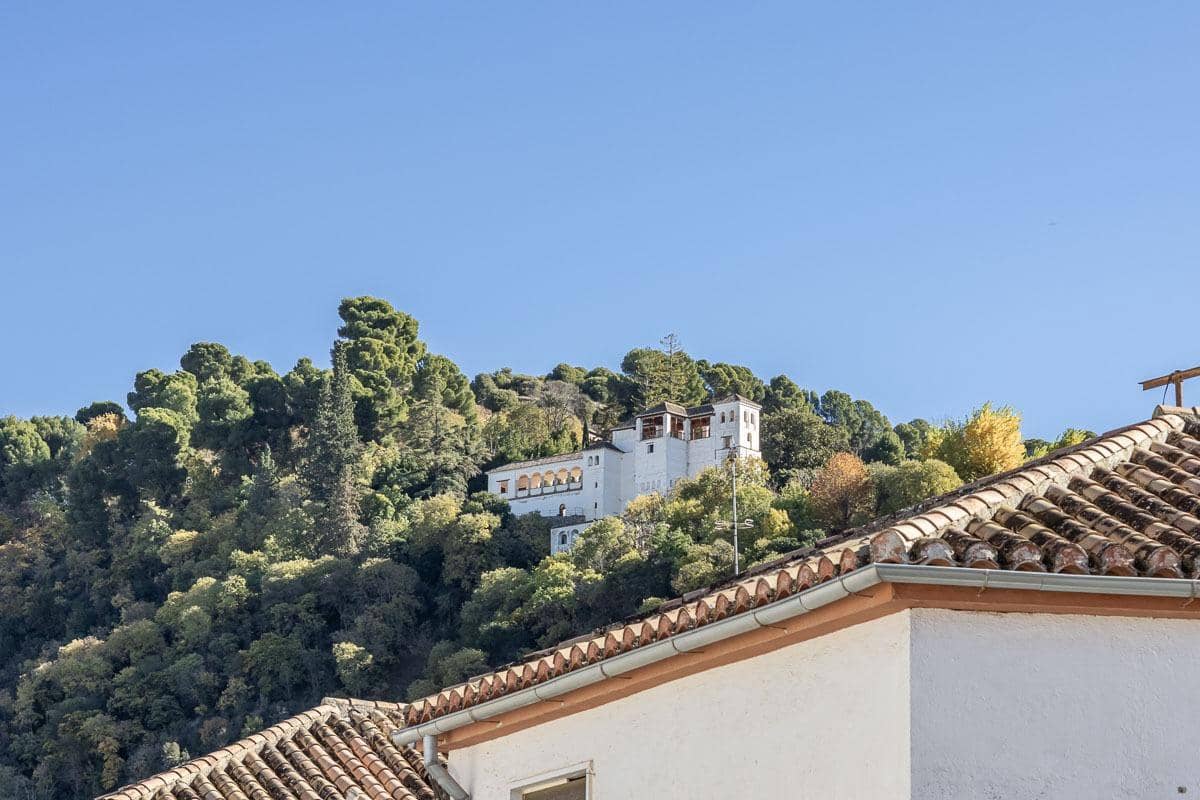 3 Zimmer Apartment zu verkaufen in Granada Stadt mit Pool - 650.000 € (Ref: 9958957)