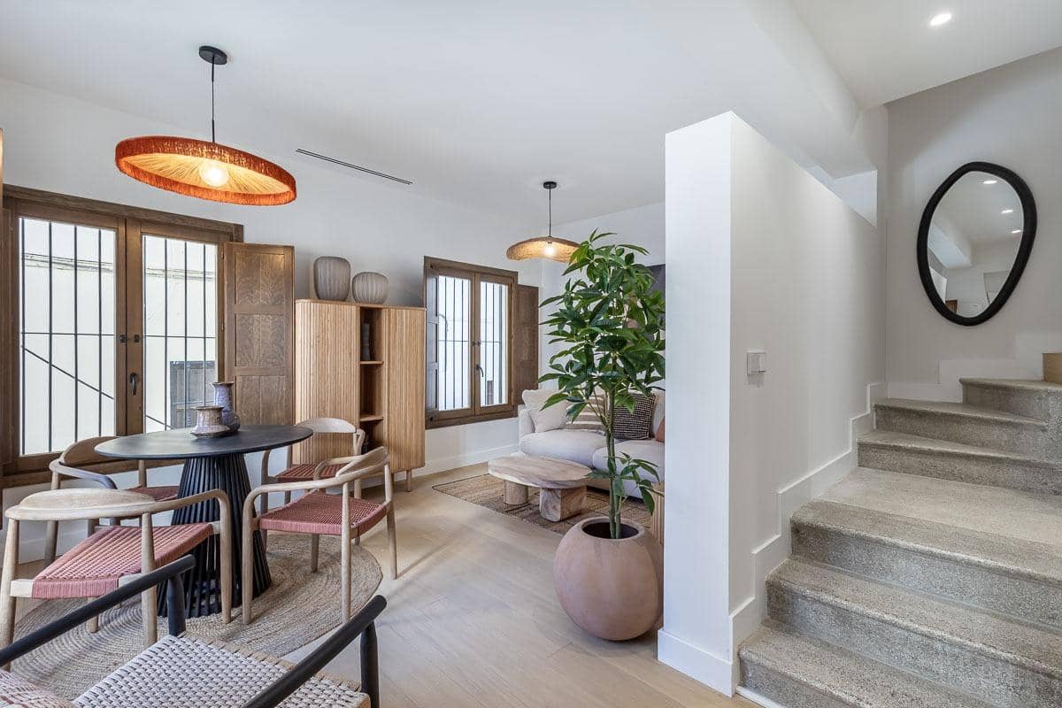 3 Zimmer Apartment zu verkaufen in Granada Stadt mit Pool - 650.000 € (Ref: 9958957)