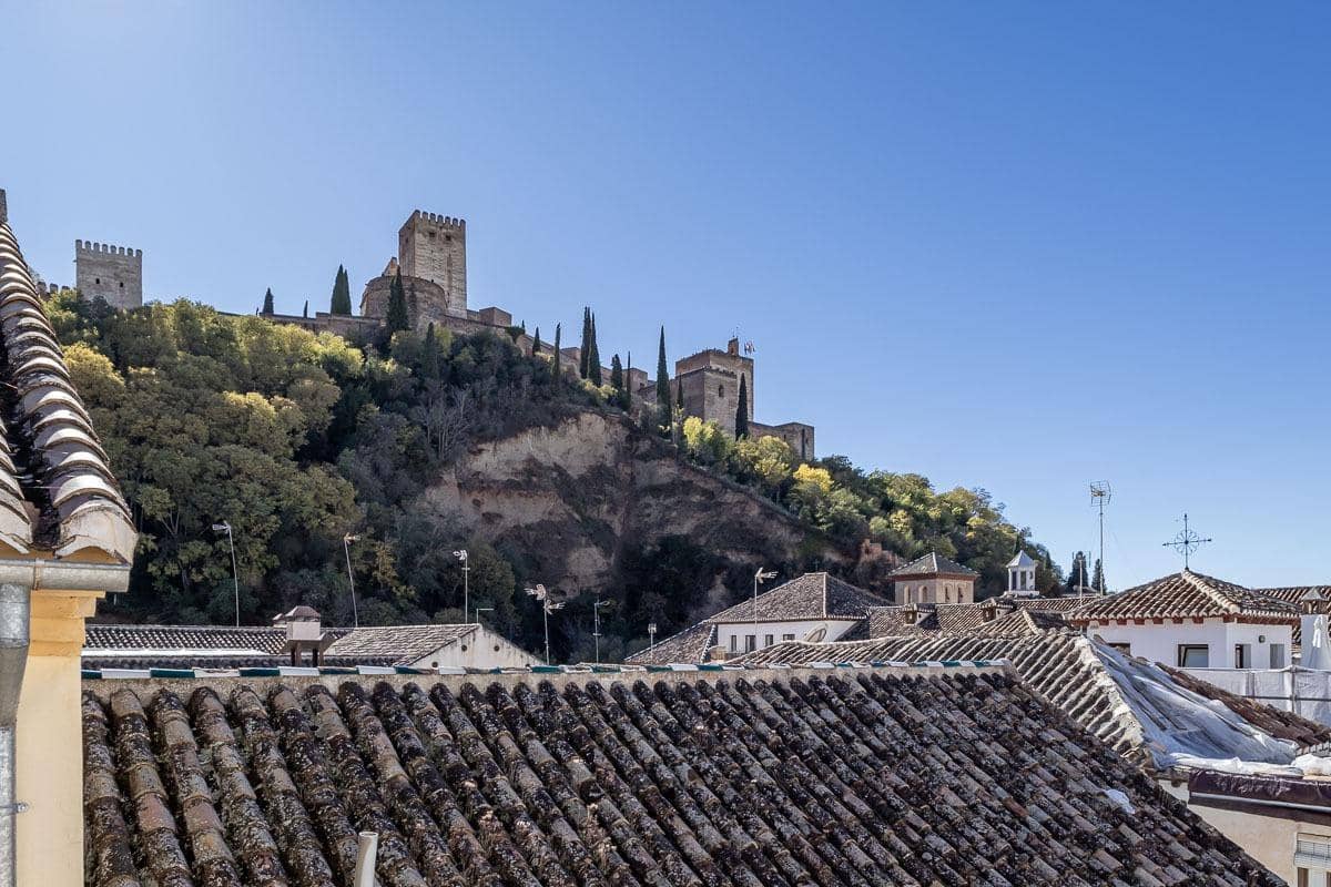 3 Zimmer Apartment zu verkaufen in Granada Stadt mit Pool - 650.000 € (Ref: 9958957)
