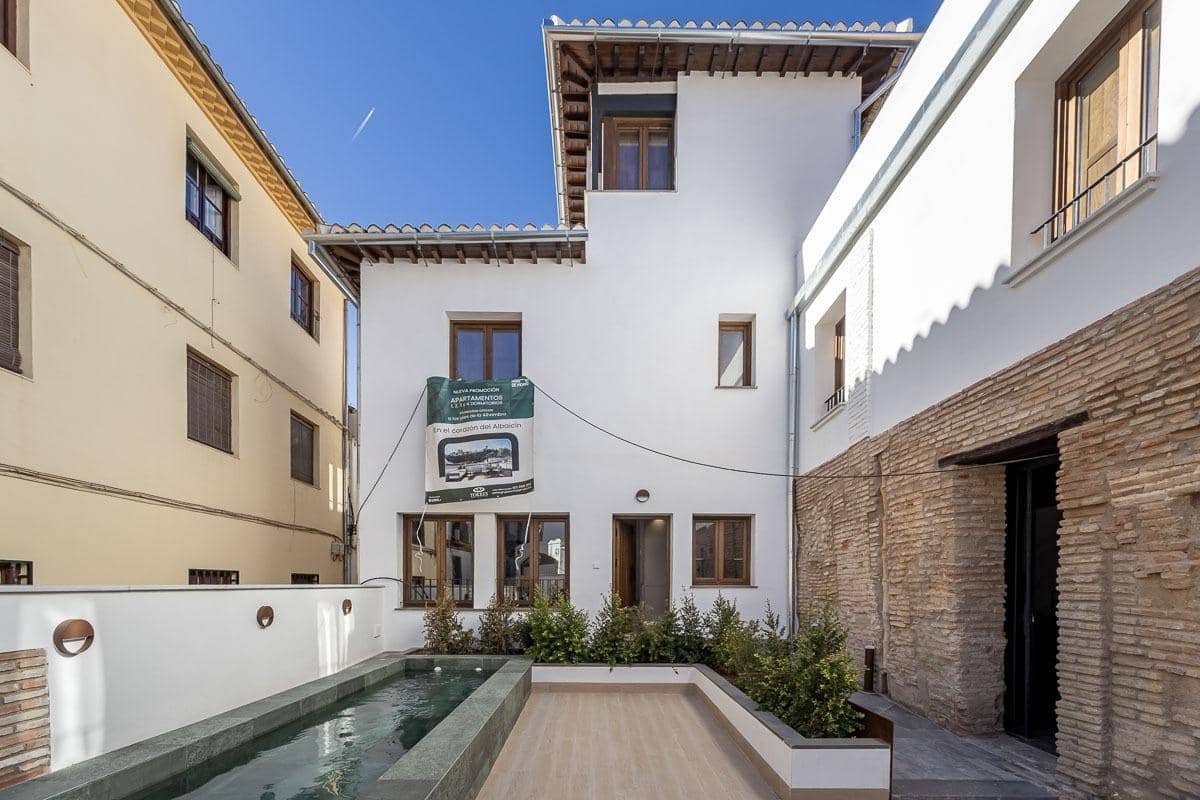 3 Zimmer Apartment zu verkaufen in Granada Stadt mit Pool - 650.000 € (Ref: 9958957)