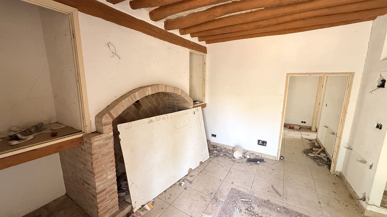 4 sypialnia Finka/Dom wiejski na sprzedaż w Moclin z garażem - 125 000 € (Ref: 9974358)