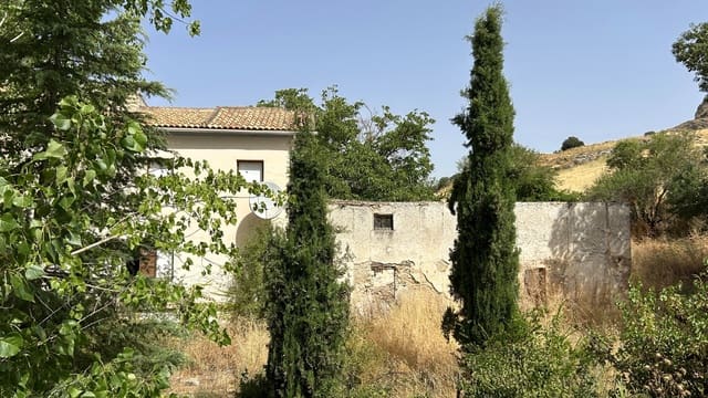 4 soverom Finca/Herregård til salgs i Moclín med garasje - € 125 000 (Ref: 9974358)