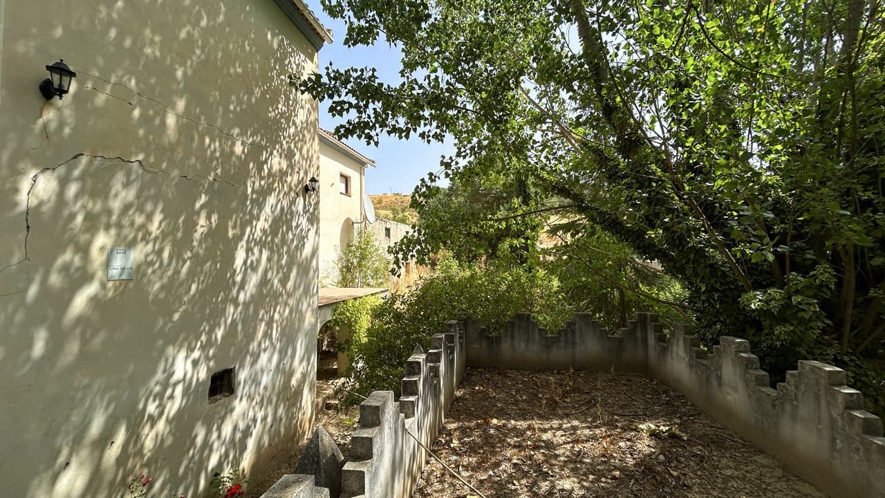 4 sypialnia Finka/Dom wiejski na sprzedaż w Moclin z garażem - 125 000 € (Ref: 9974358)