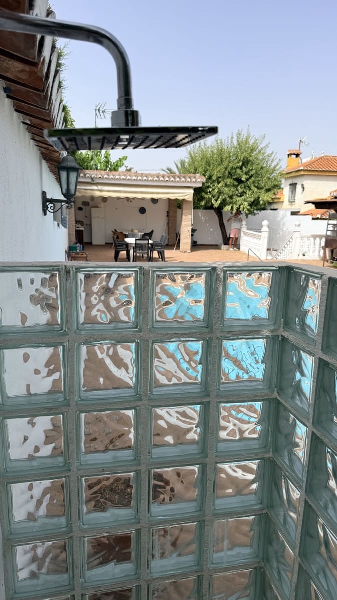 5 bedroom Villa for sale in La Zubia with pool garage - € 500,000 (Ref: 9974366)