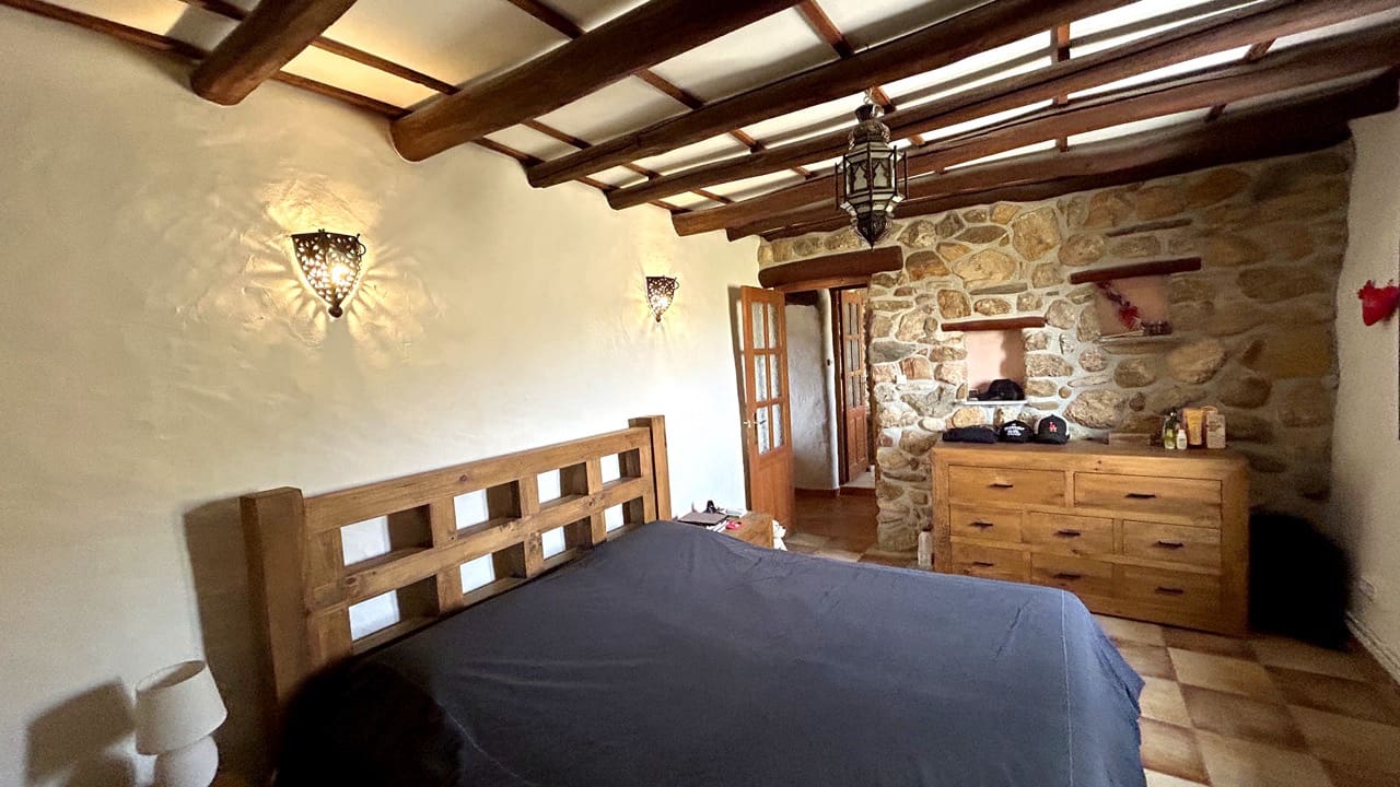3 sovrum Finca/Hus på landet till salu i Caniles med garage - 395 000 € (Ref: 9987179)