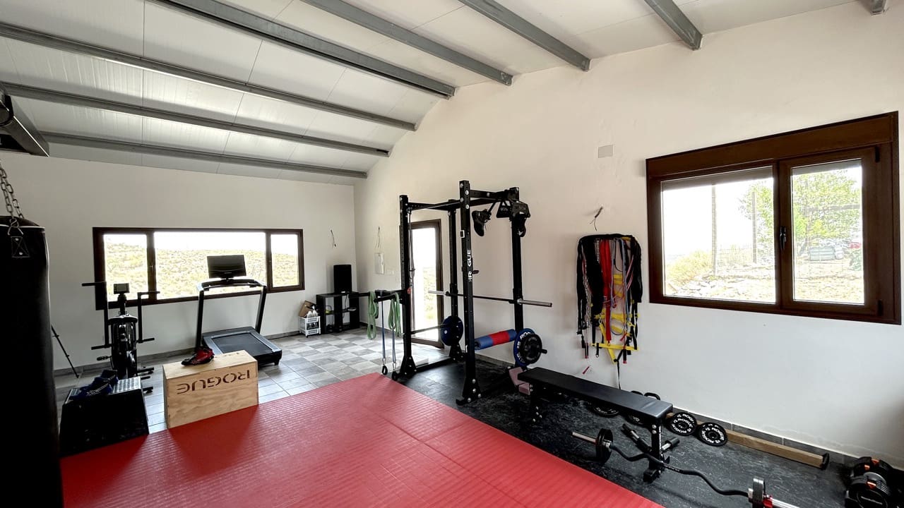 3 sovrum Finca/Hus på landet till salu i Caniles med garage - 395 000 € (Ref: 9987179)