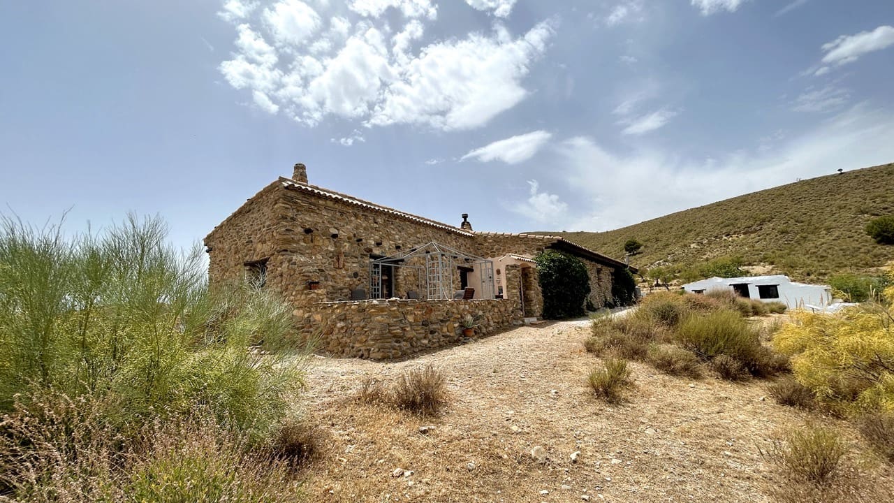 3 sovrum Finca/Hus på landet till salu i Caniles med garage - 395 000 € (Ref: 9987179)