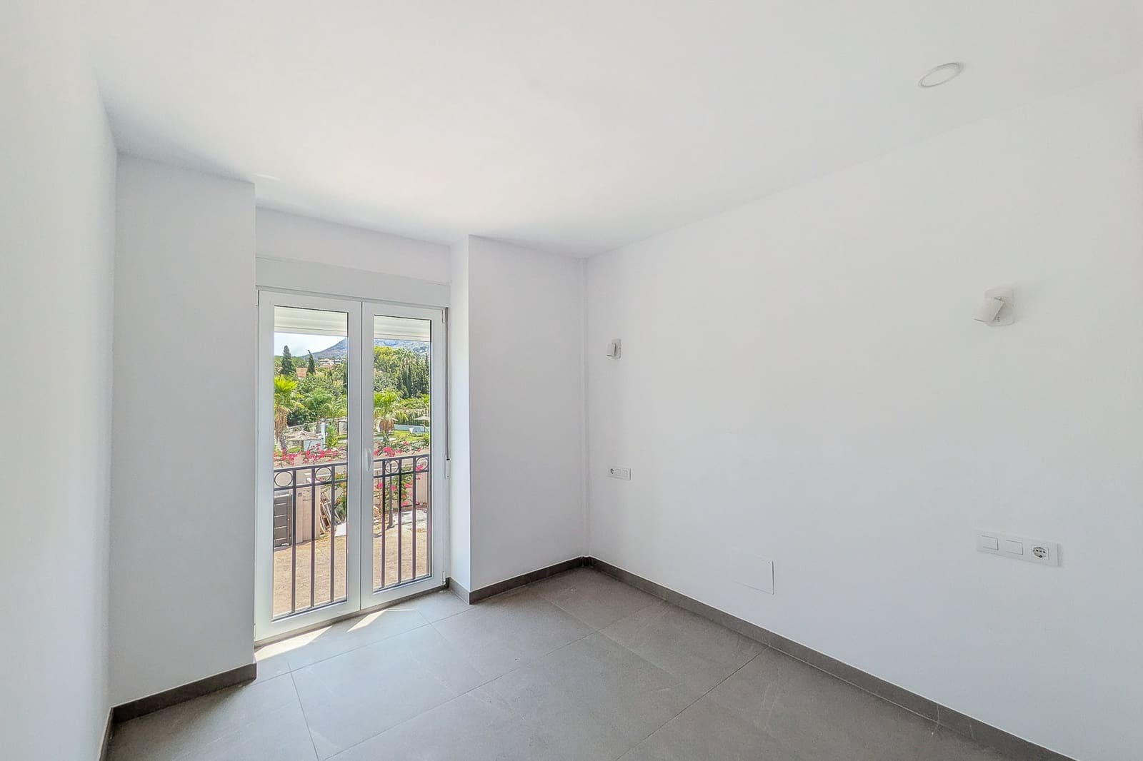 1 makuuhuone Huoneisto myytävänä paikassa Denia mukana uima-altaan - 275 000 € (Ref: 10021365)