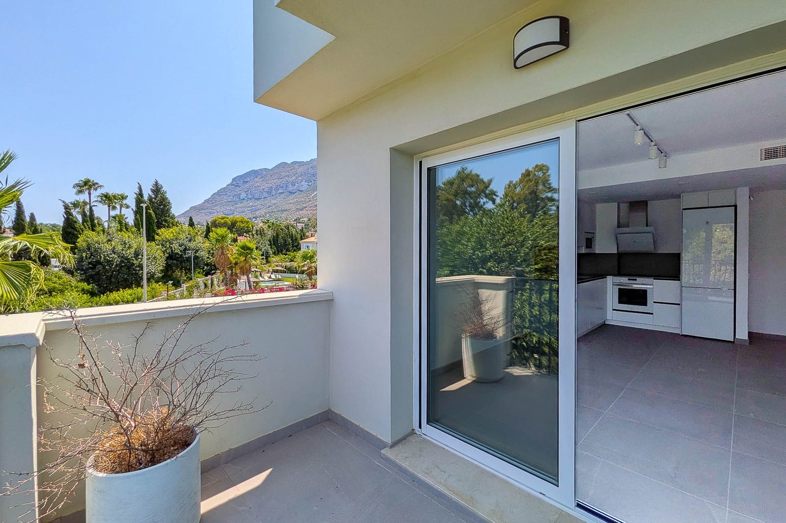1 makuuhuone Huoneisto myytävänä paikassa Denia mukana uima-altaan - 275 000 € (Ref: 10021365)