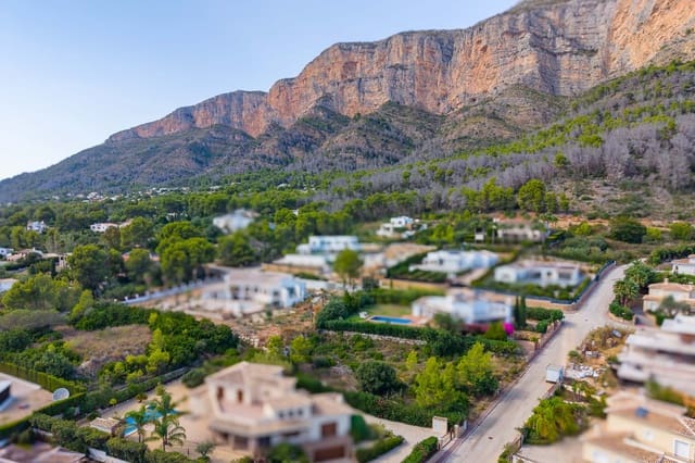 Grunde uden byggetilladelser til salg i Montgó - Ermita, Javea / Xàbia - € 505.000 (Ref: 10021366)