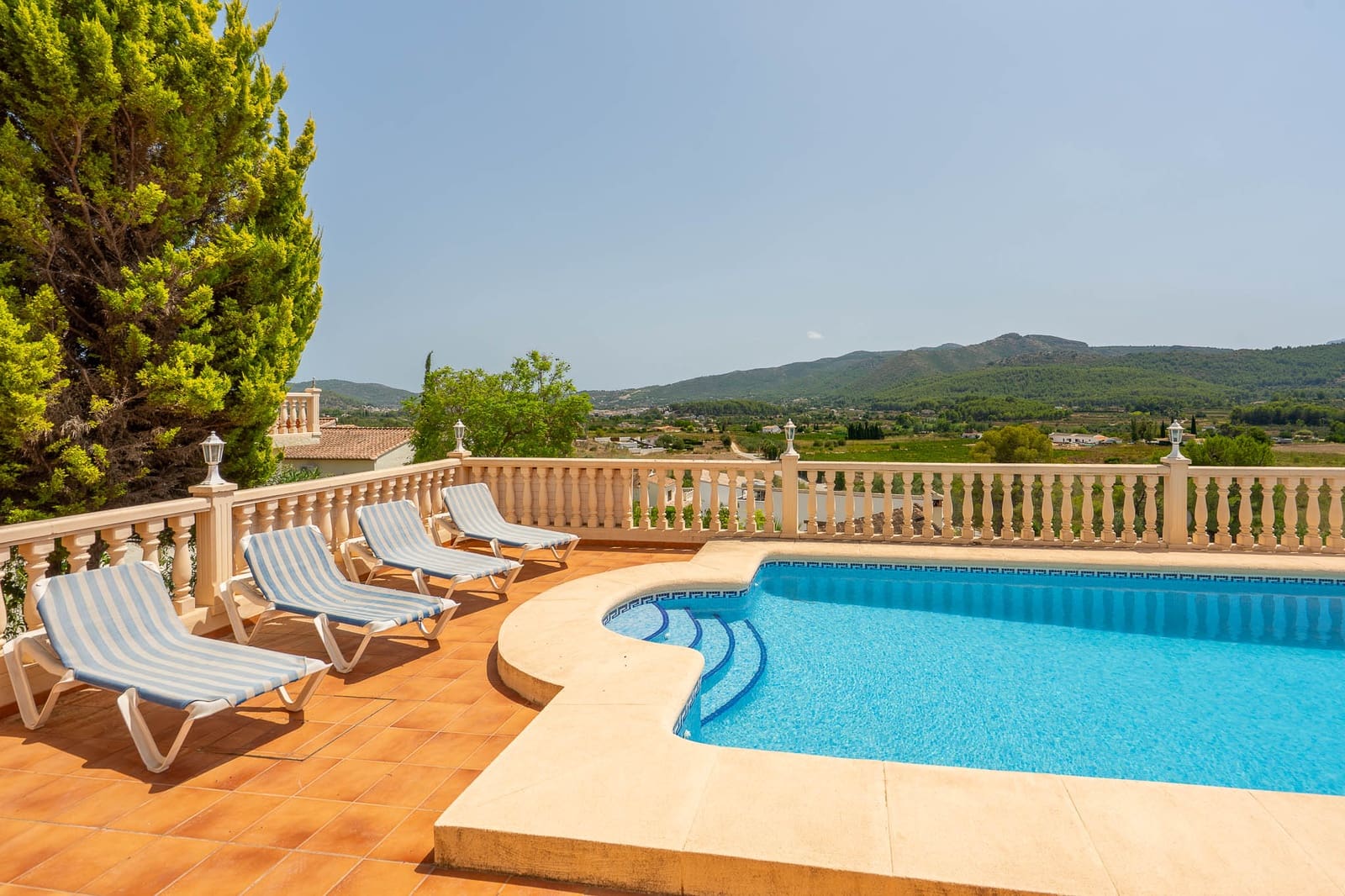 Chalet de 5 habitaciones en Jalón / Xaló en venta con piscina garaje - 599.000 € (Ref: 10024896)