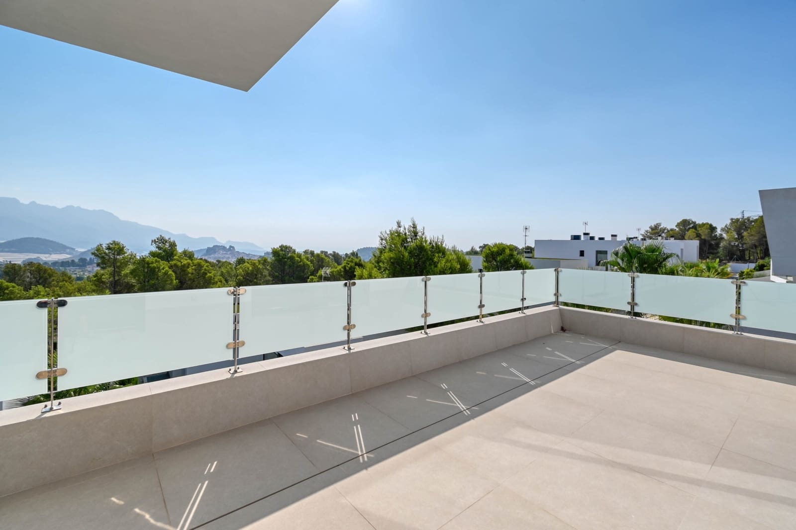 3 Zimmer Villa zu verkaufen in Polop mit Pool Garage - 729.000 € (Ref: 10042271)