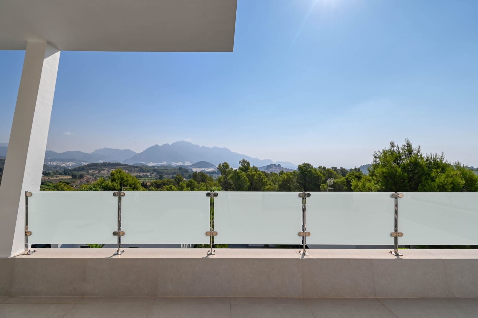 3 Zimmer Villa zu verkaufen in Polop mit Pool Garage - 729.000 € (Ref: 10042271)