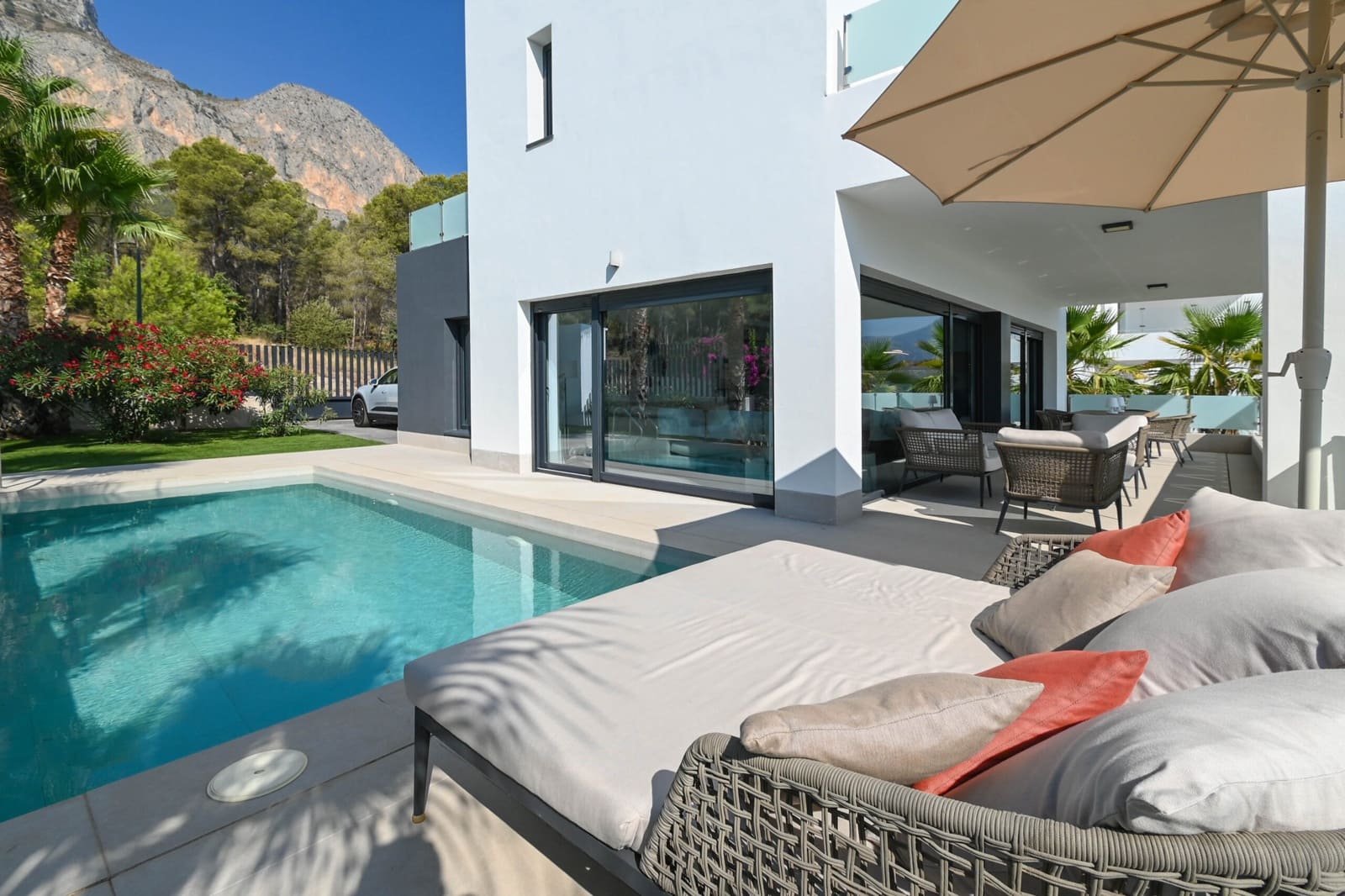 3 Zimmer Villa zu verkaufen in Polop mit Pool Garage - 729.000 € (Ref: 10042271)
