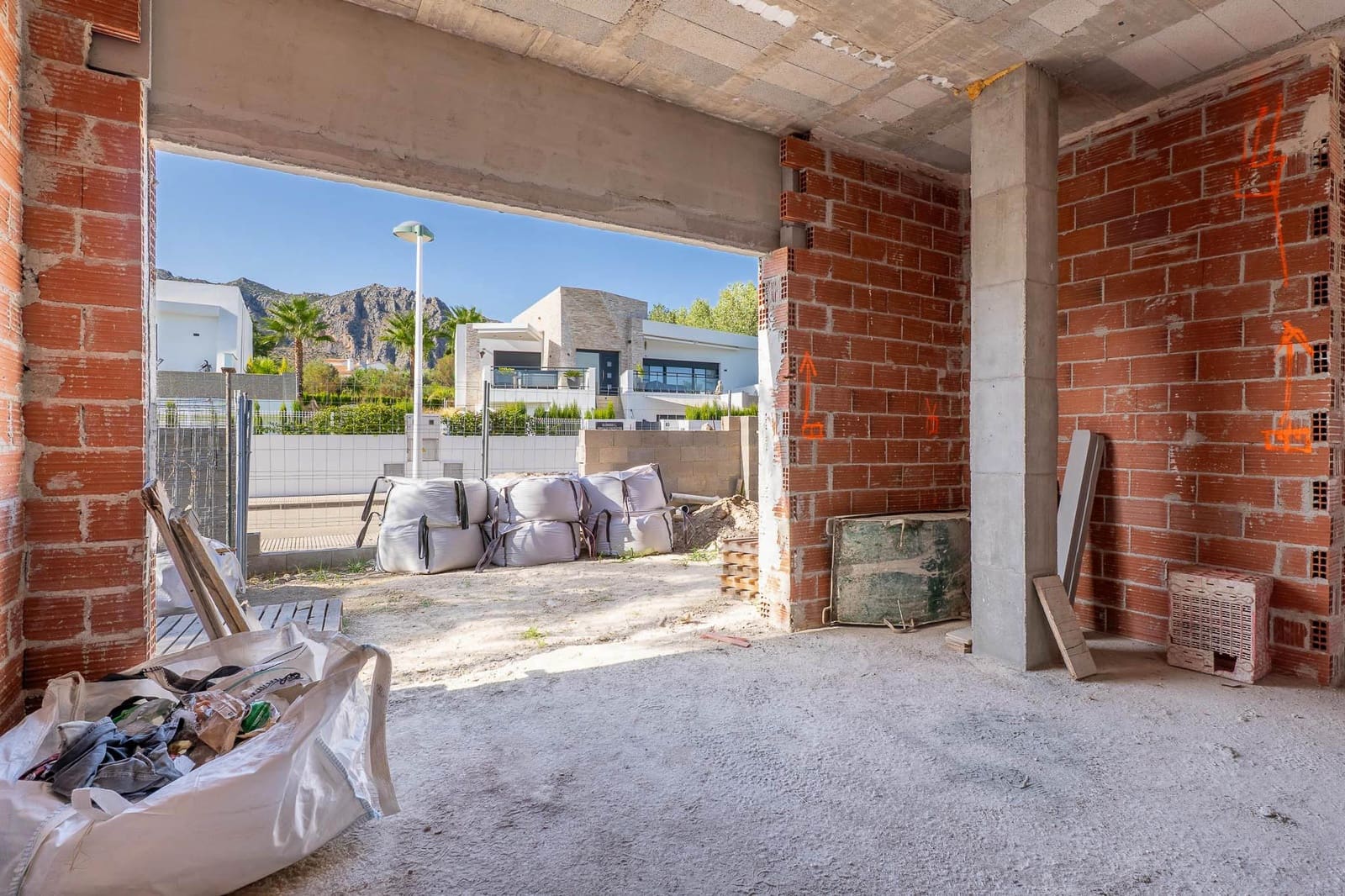 Chalet de 3 habitaciones en Beniarbeig en venta con piscina garaje - 695.000 € (Ref: 10070249)