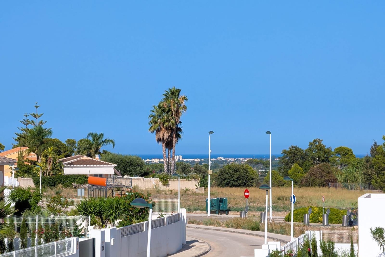 Chalet de 3 habitaciones en Beniarbeig en venta con piscina garaje - 695.000 € (Ref: 10070249)
