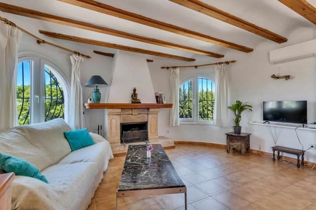 4 soverom Villa til salgs i Cap Martí - El Tossalet - Pinomar, Javea / Xàbia med svømmebasseng - € 845 000 (Ref: 10150416)