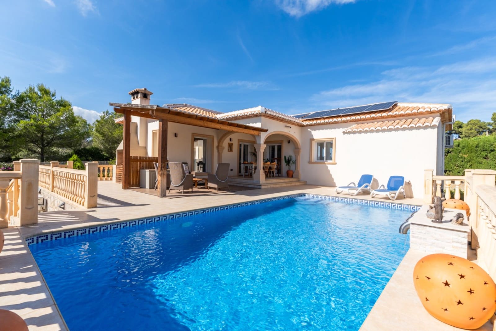 4 bedroom Villa for sale in Javea / Xabia with garage - € 849,000 (Ref: 10160628)