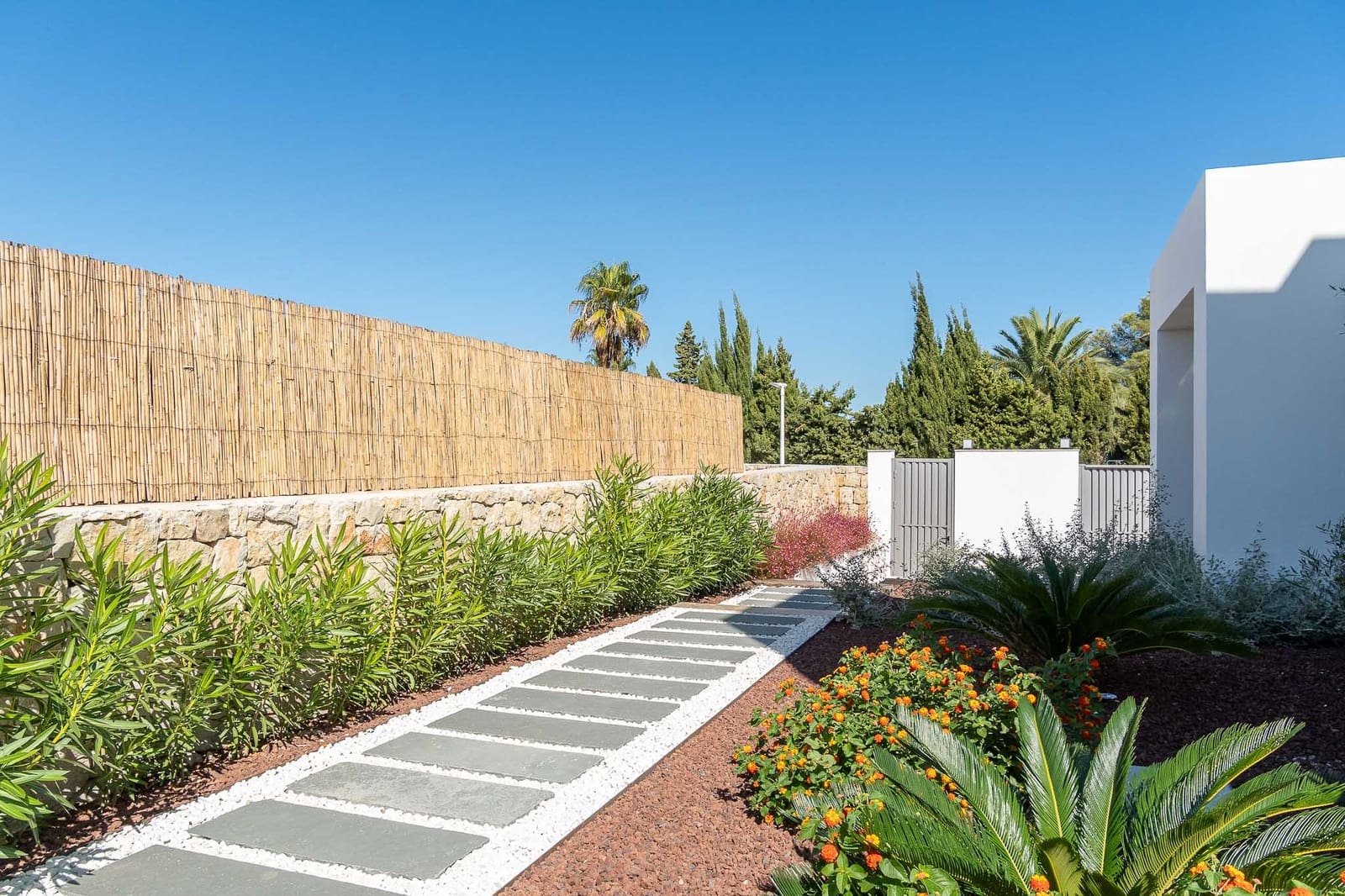 5 Zimmer Villa zu verkaufen in Adsubia mit Pool Garage - 2.300.000 € (Ref: 10187584)