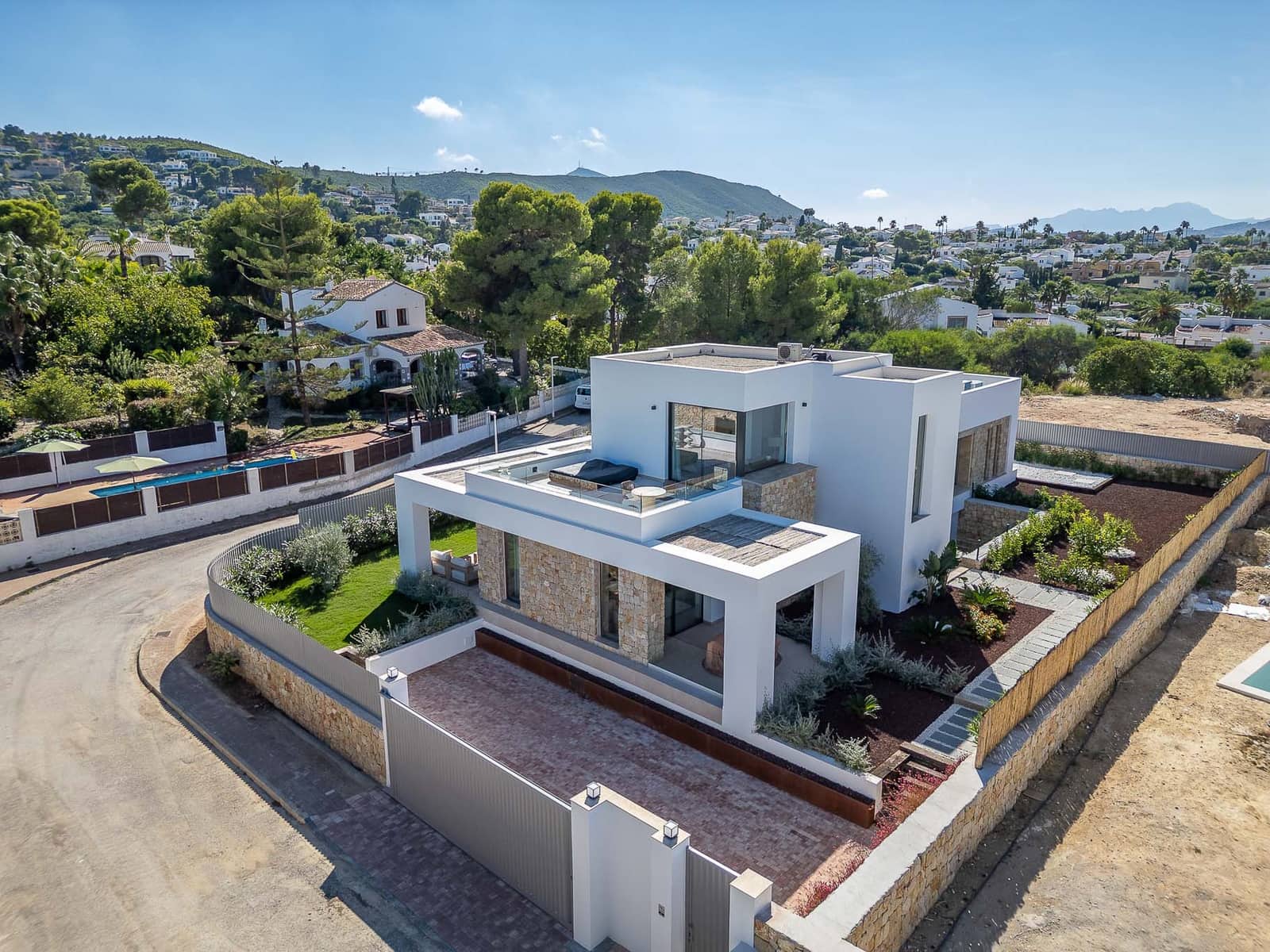 5 Zimmer Villa zu verkaufen in Adsubia mit Pool Garage - 2.300.000 € (Ref: 10187584)
