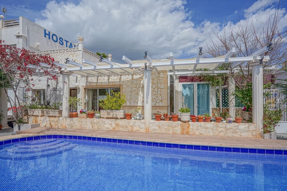 16 soveværelse Erhverv til salg i Calpe / Calp med swimmingpool - € 1.050.000 (Ref: 8657221)