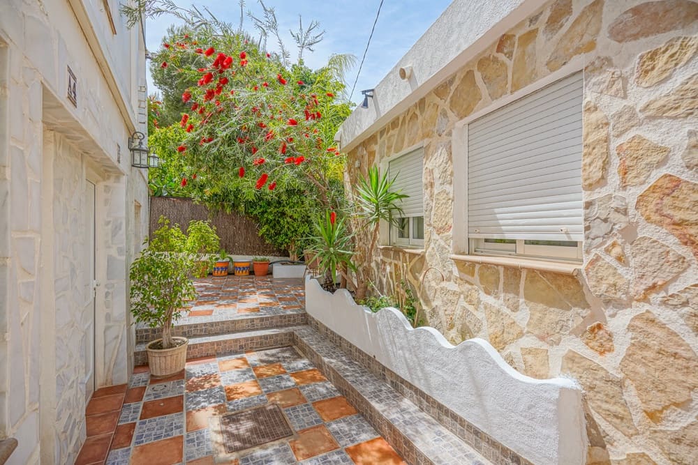 16 soveværelse Erhverv til salg i Calpe / Calp med swimmingpool - € 1.050.000 (Ref: 8657221)