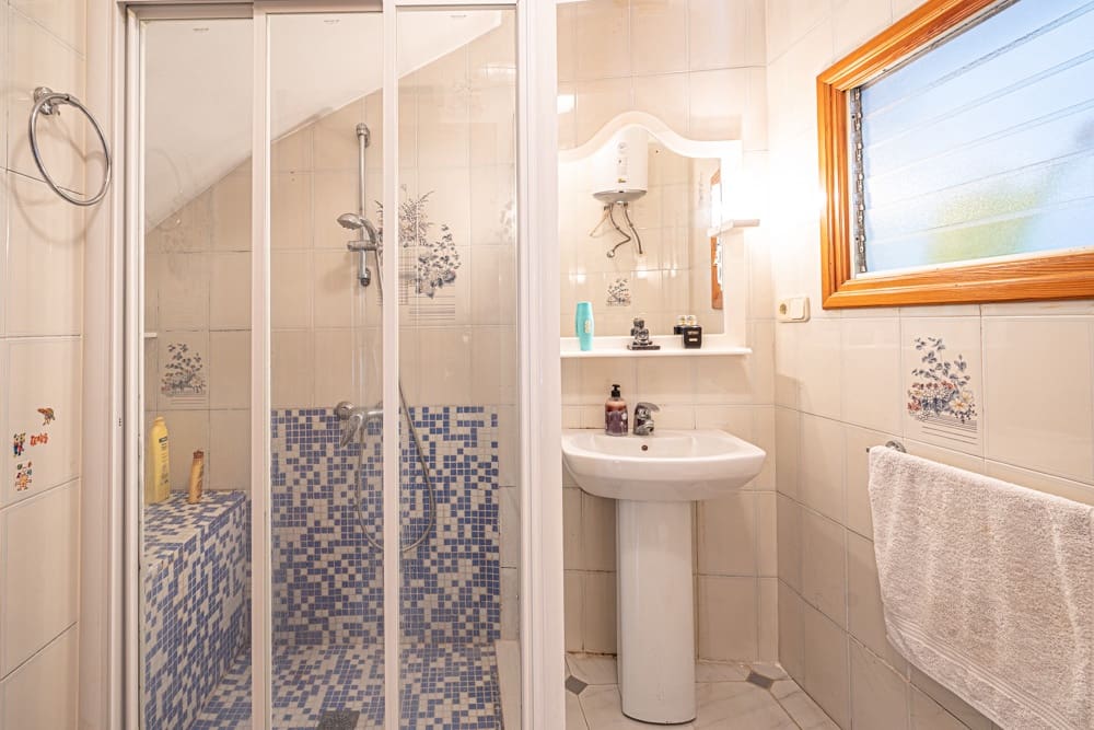 4 Zimmer Haus zu verkaufen in Gata de Gorgos mit Pool - 380.000 € (Ref: 8657299)