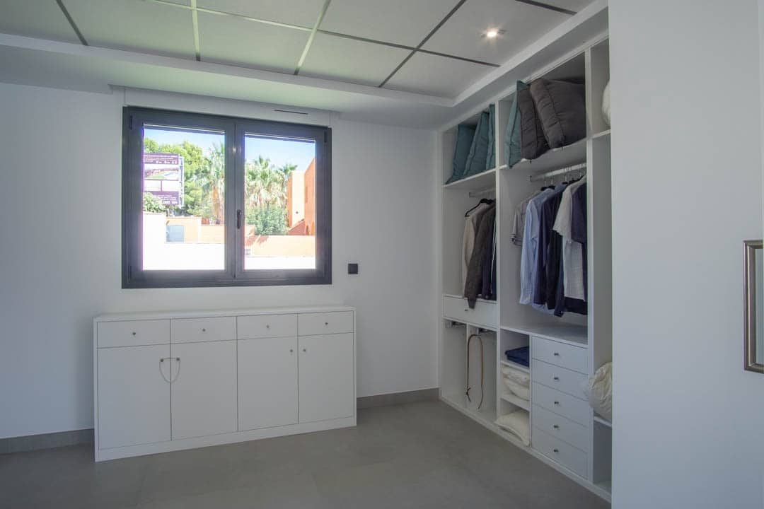 5 bedroom Villa for sale in Altea with pool garage - € 3,500,000 (Ref: 8657467)