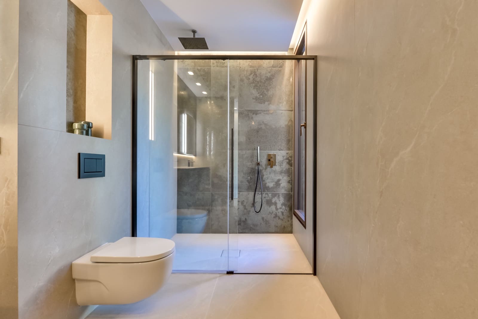 4 bedroom Villa for sale in Altea with pool - € 2,795,000 (Ref: 8657532)