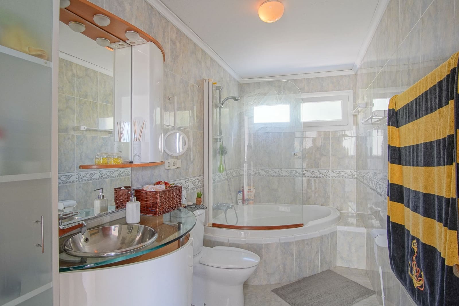 3 Zimmer Villa zu verkaufen in Altea mit Pool - 530.000 € (Ref: 8942739)