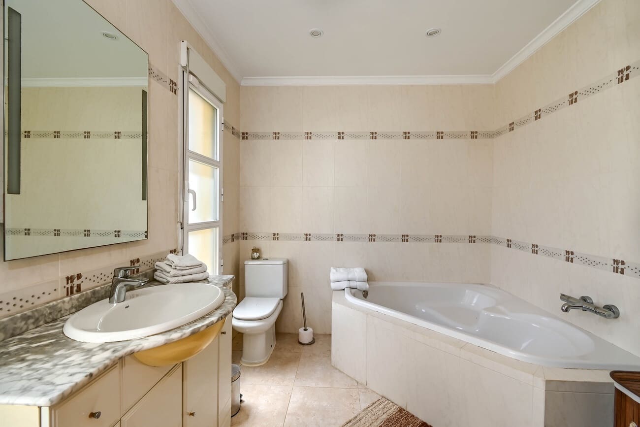 4 bedroom Villa for sale in Javea / Xabia with pool garage - € 1,095,000 (Ref: 8947250)