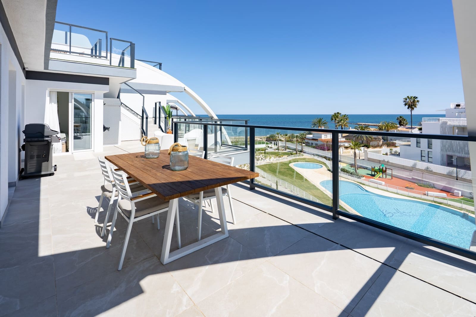 3 bedroom Apartment for sale in Denia with pool garage - € 695,000 (Ref: 9018686)