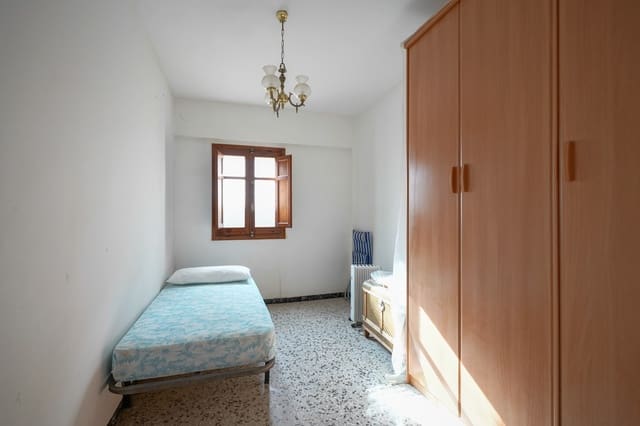 7 bedroom Townhouse for sale in Benissa with pool garage - € 320,000 (Ref: 9018688)